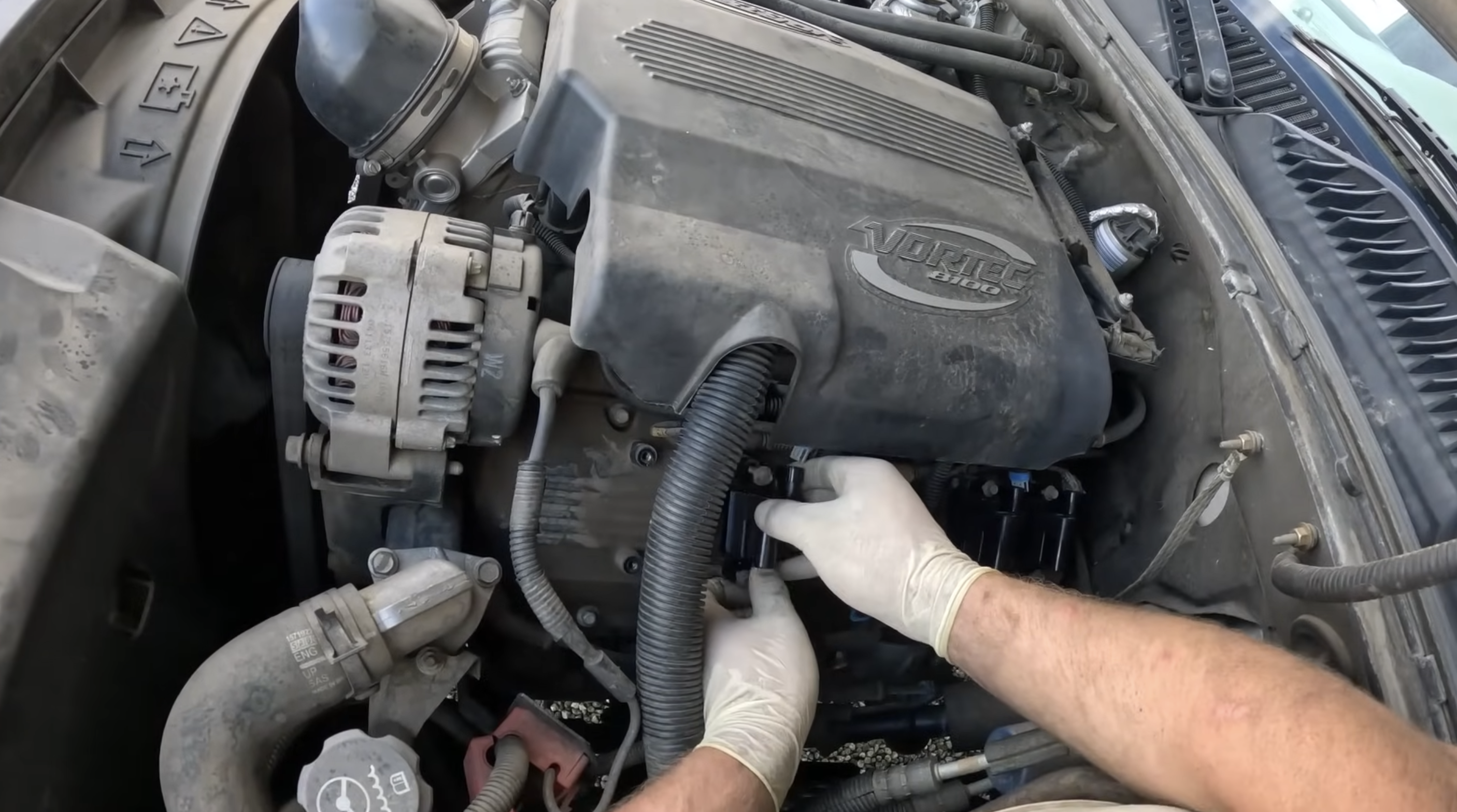 Panama-City-car-mechanic this image shows tune ups and oil changes in Panama City, FL